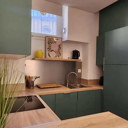 Apartamento Charming, Quiet 2-room With Balcony *