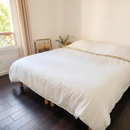 Charming, Quiet 2-room With Balcony